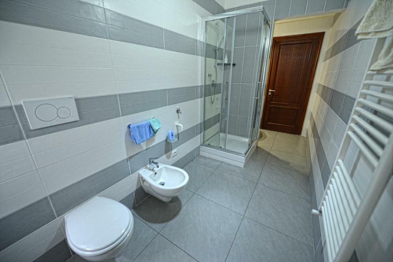 Aback Policlinico Hotel Bari Bagian luar foto